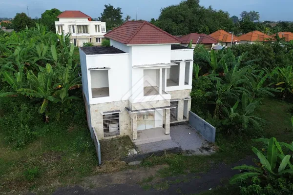 Dijual Rumah 2 Lantai di Perumahan Garden Villa Penarungan