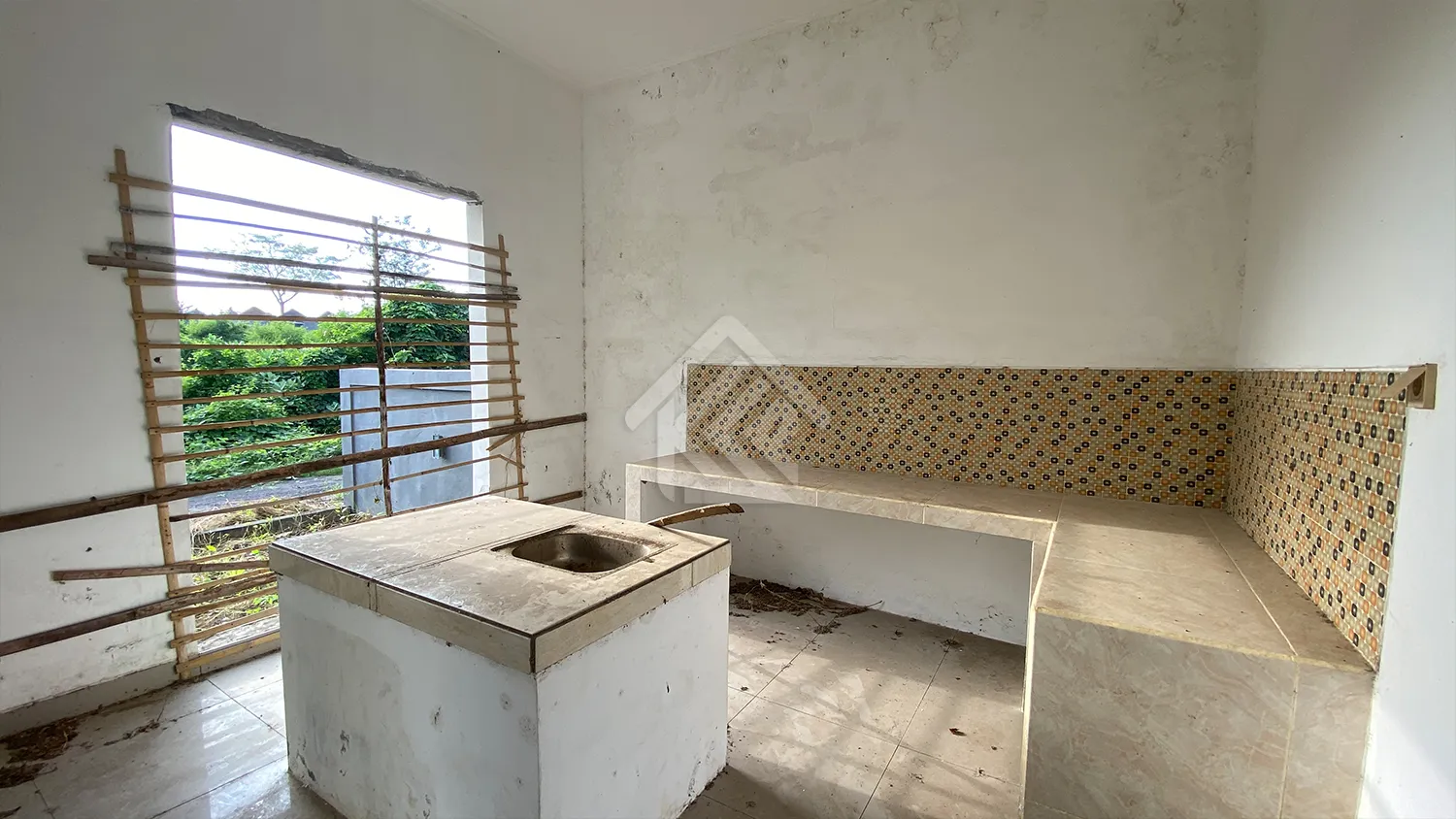 Dijual Rumah 2 Lantai di Perumahan Garden Villa Penarungan - 2