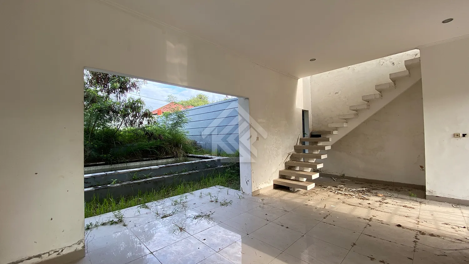 Dijual Rumah 2 Lantai di Perumahan Garden Villa Penarungan - 3