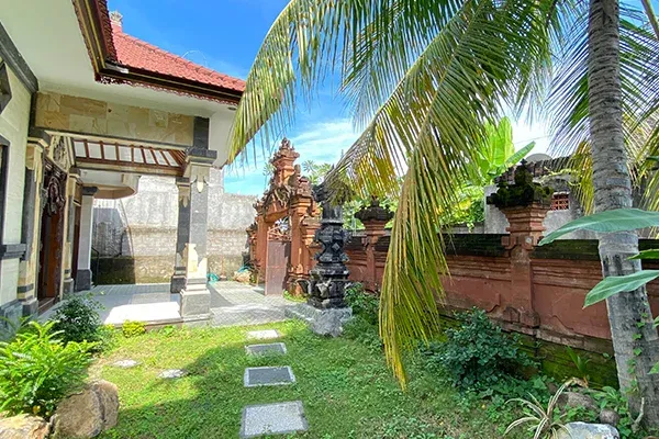 Dijual Rumah 3KT 2 Lantai Dekat Jalan Utama Penarukan Buleleng