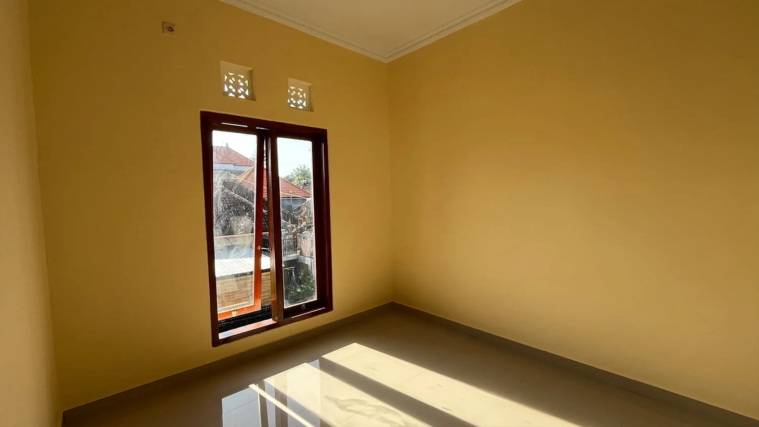 Rumah 2 Lantai 5 KT di Banyuning - 5
