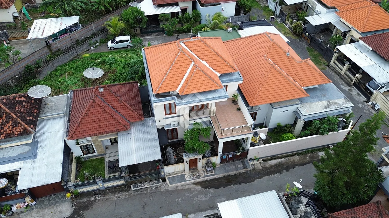 Rumah 2 Lantai 5 KT di Banyuning - 2