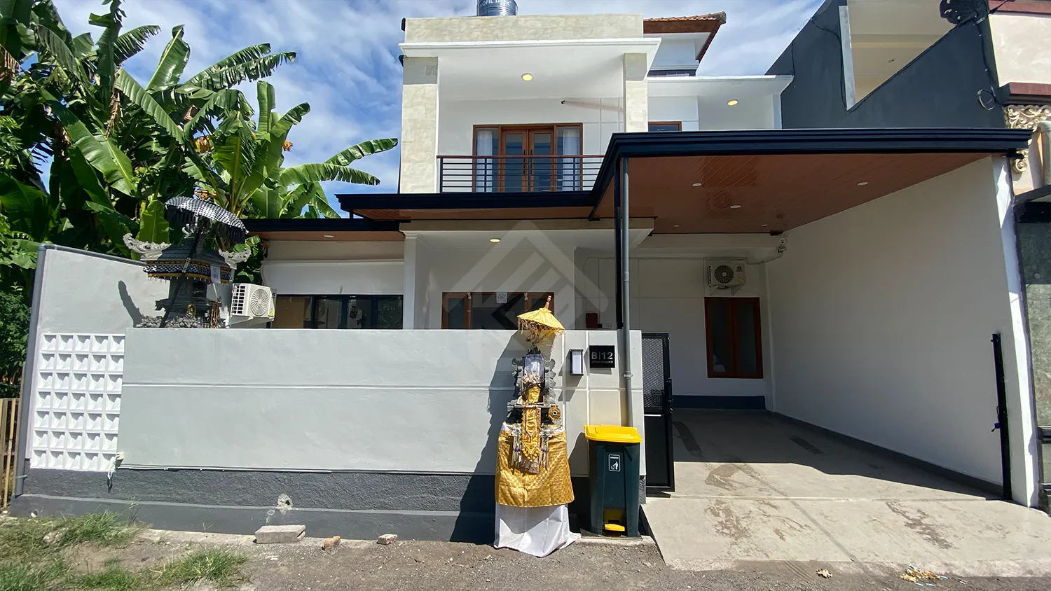 Rumah 2 Lantai Baru 3 Menit dari Kampus Mpu Kuturan Banyuning