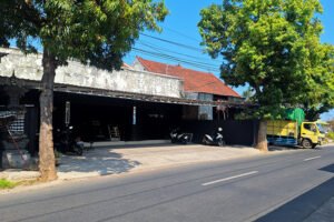 Dijual Tempat Usaha Pinggir Jalan Dekat RS Puri Bunda Banyuning