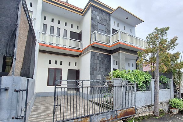 Dijual Rumah 2 Lantai Dekat Kampus STAHN Banyuning