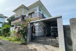 Rumah 2 Lantai Dekat Pantai 3 Menit dari Undiksha